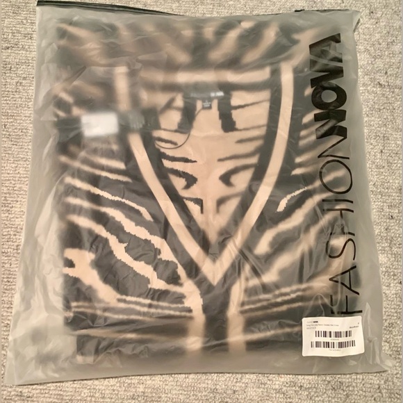 NWT Fashion Nova Zebra Print Long Sleeve Midi Dress – Black/Tan Animal - Picture 4 of 6